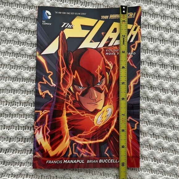 Dc comics • the flash volume 1 move forward book - Picture 13 of 13